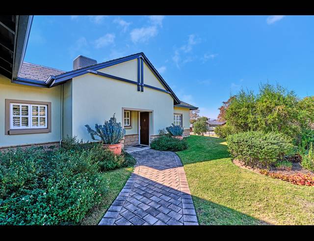 2 BEDROOM RETIREMENT UNIT FOR SALE IN WATERFALL HILLS MATURE LIFESTYLE ESTATE